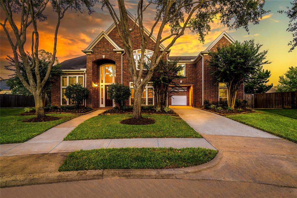 2318 Legend Woods Court