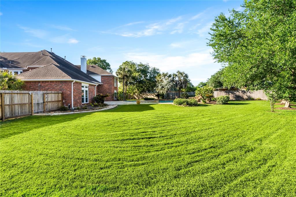2318 Legend Woods Court