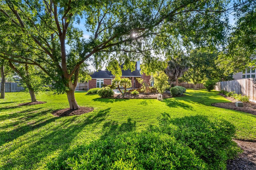 2318 Legend Woods Court