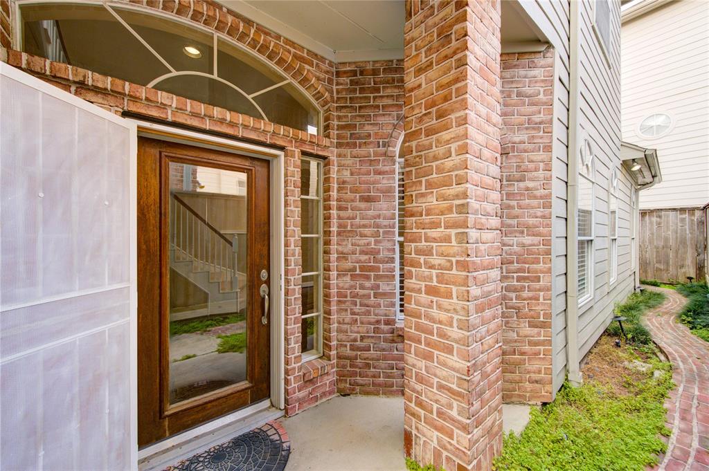 610 Detering Street