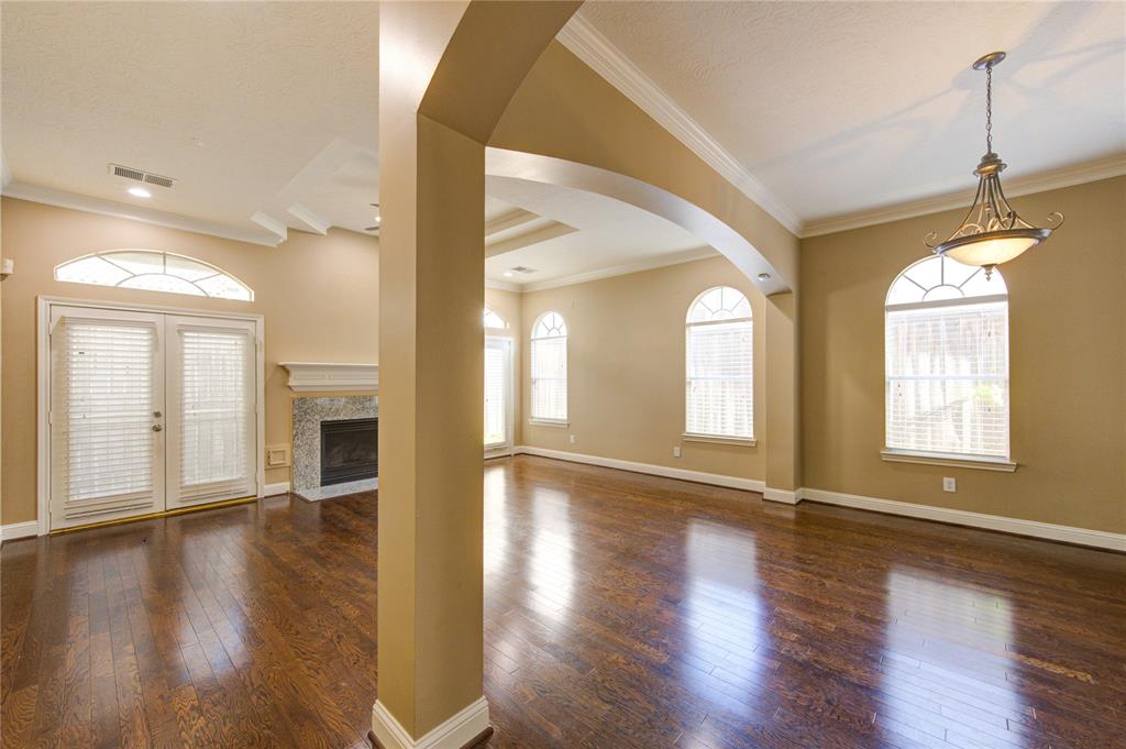610 Detering Street