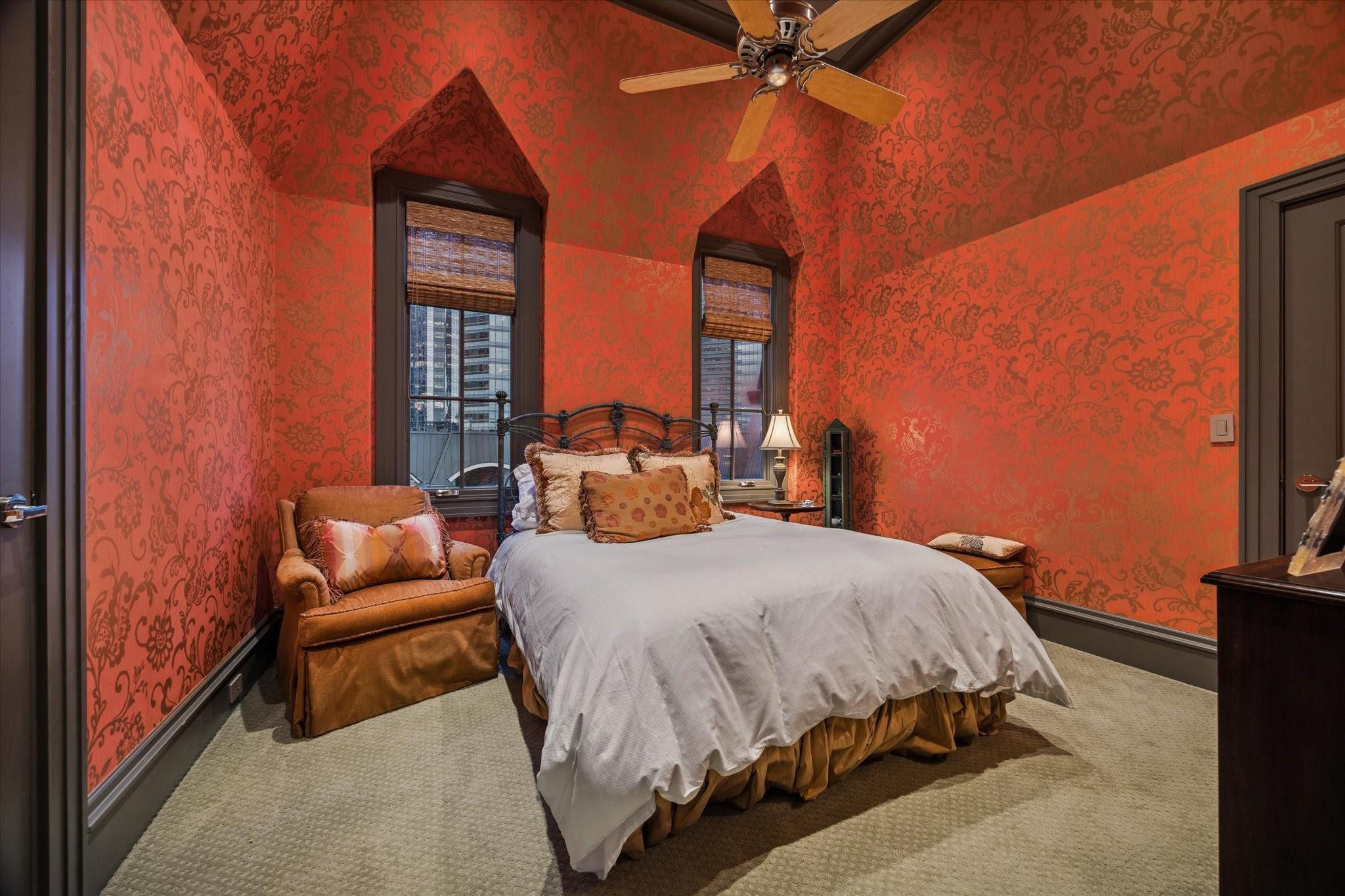 1225 Place Royale Way