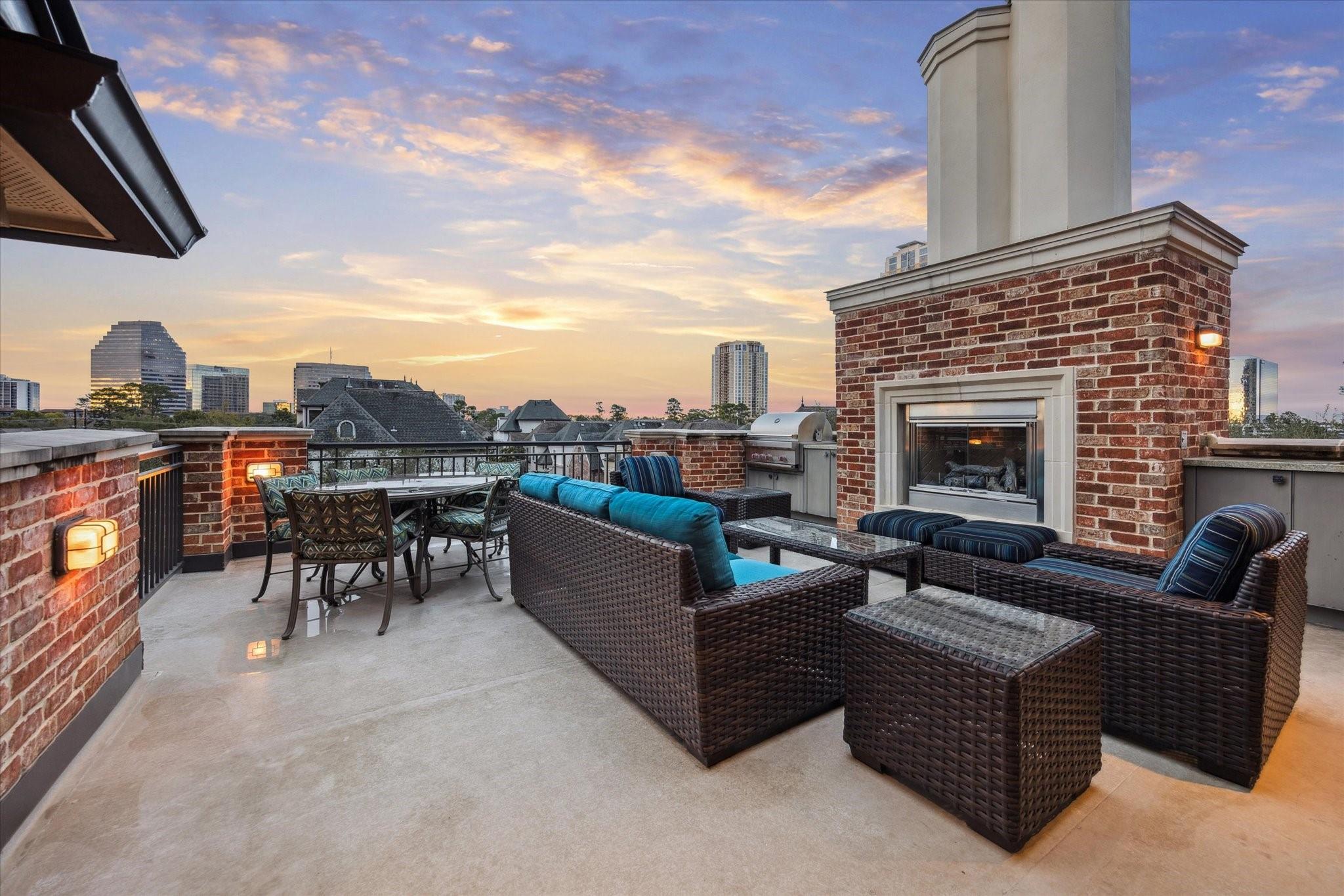 1225 Place Royale Way