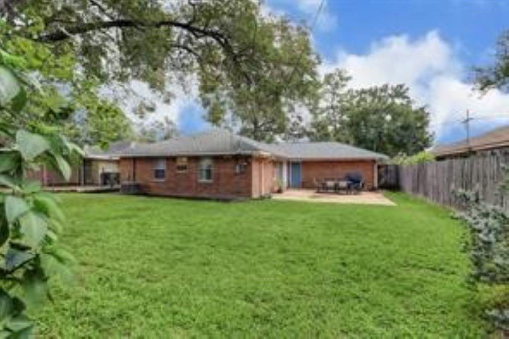 1914 Viking Drive
