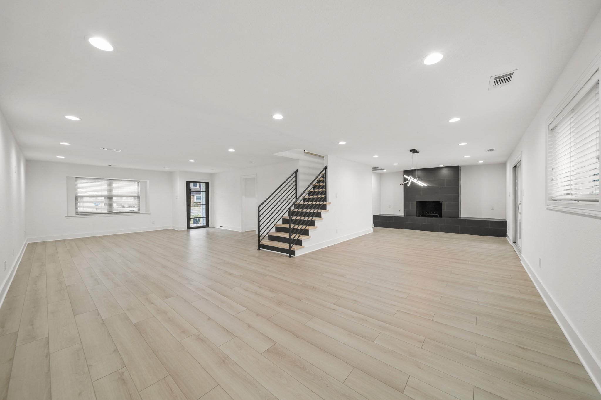 6010 Rutherglenn Drive Drive