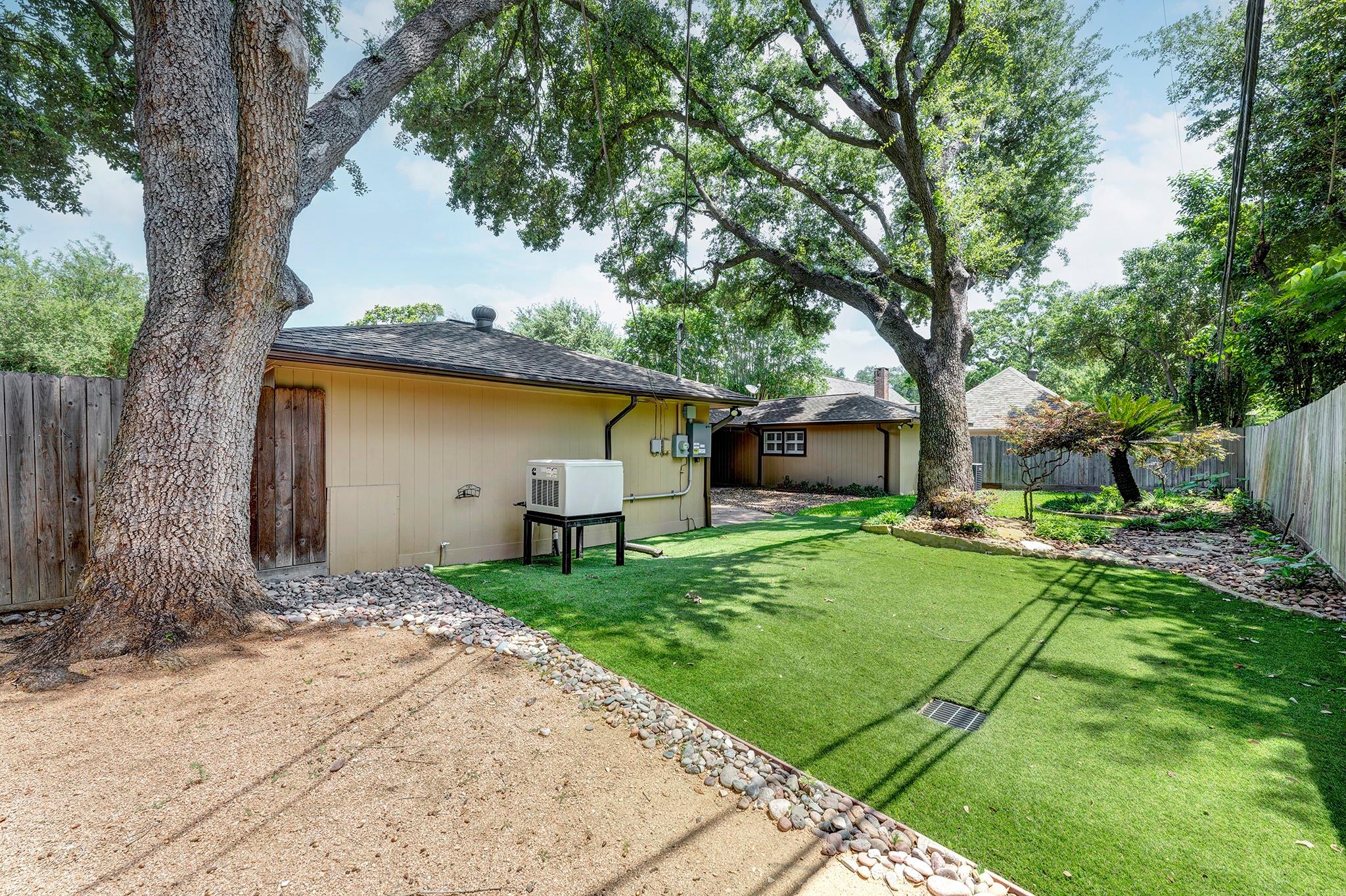10727 Piping Rock Lane
