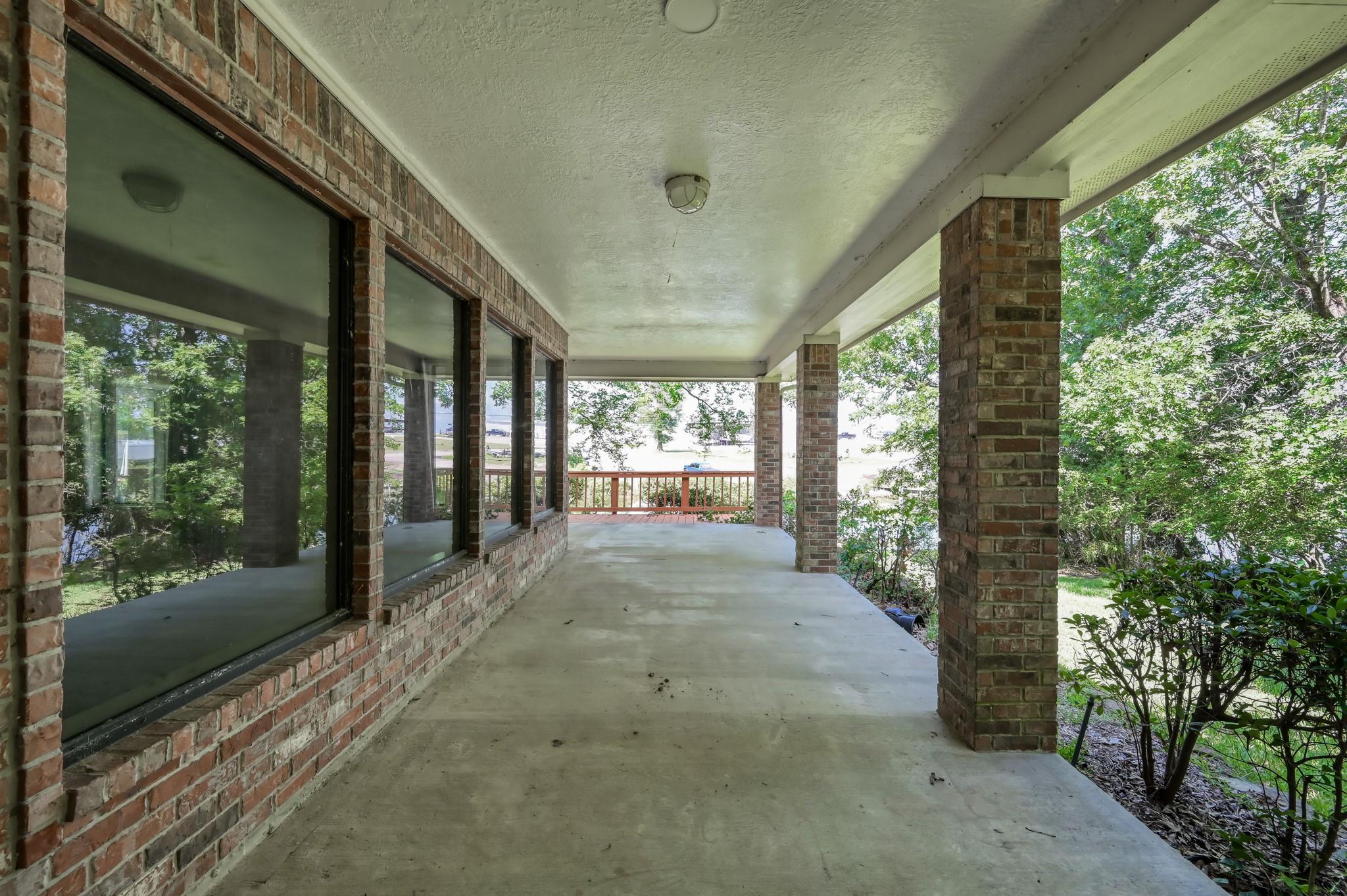 13777 Parkway Manor Drive