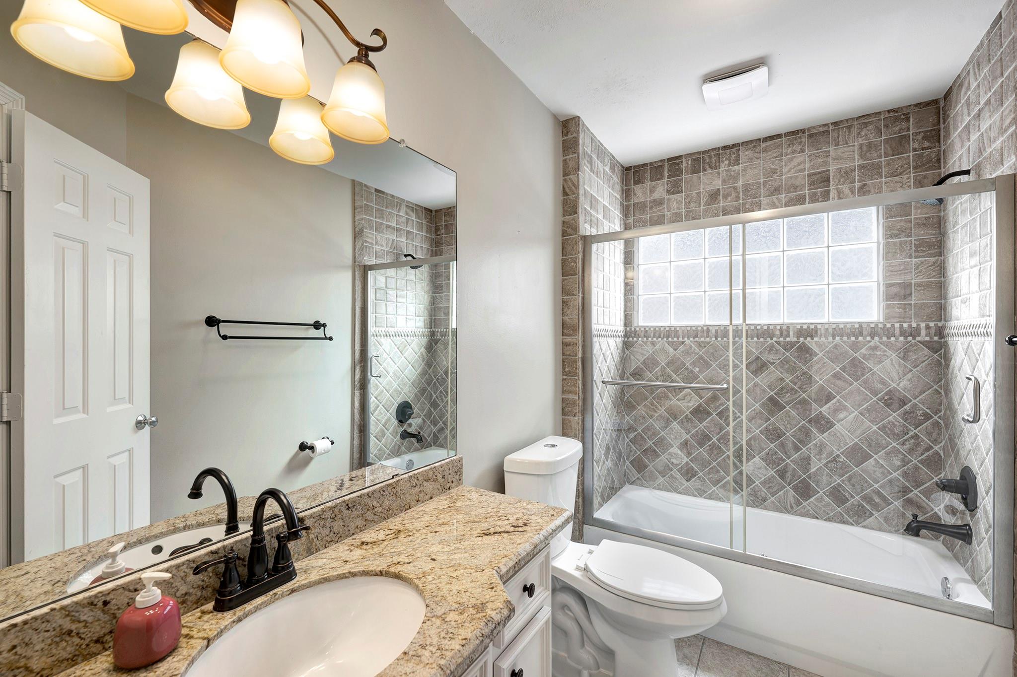 3318 W Dallas Street