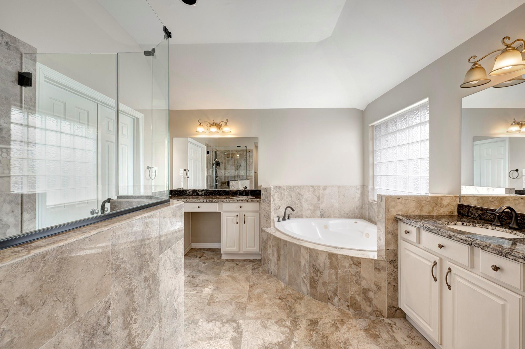 3318 W Dallas Street