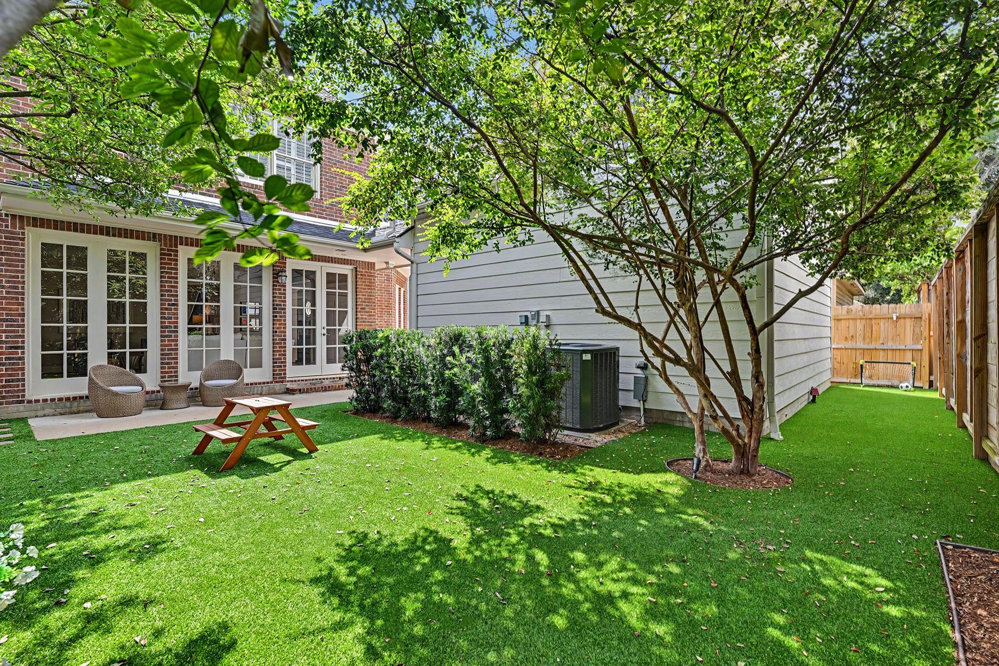 5808 Fordham Street
