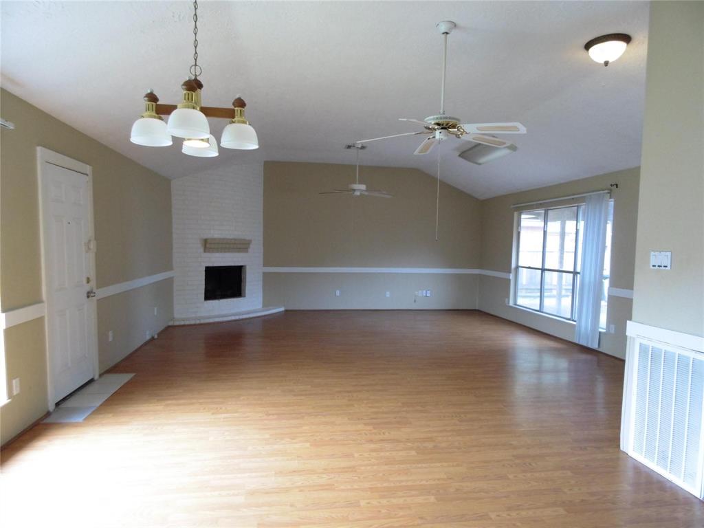 1415 Twining Oaks Lane