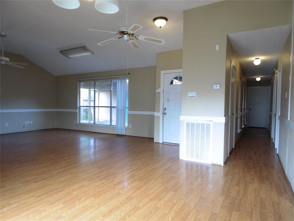 1415 Twining Oaks Lane