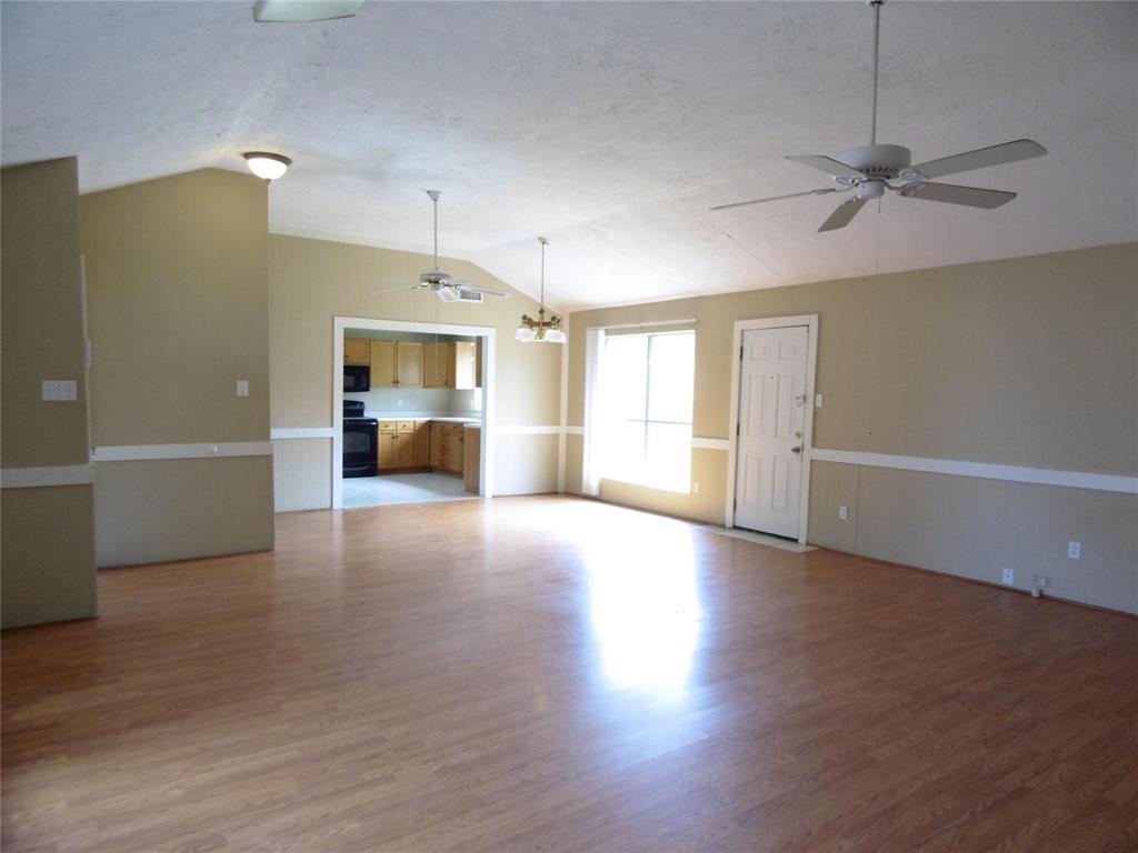 1415 Twining Oaks Lane