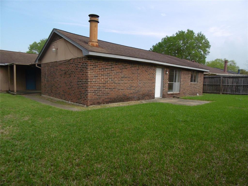 1415 Twining Oaks Lane