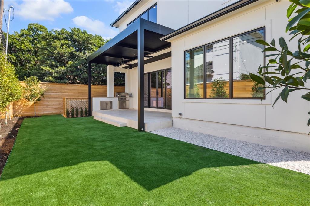 2818 Georgetown Street