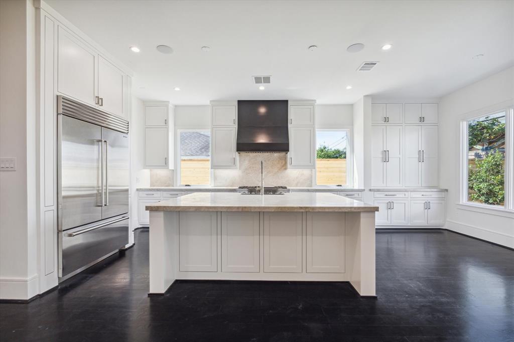 2818 Georgetown Street