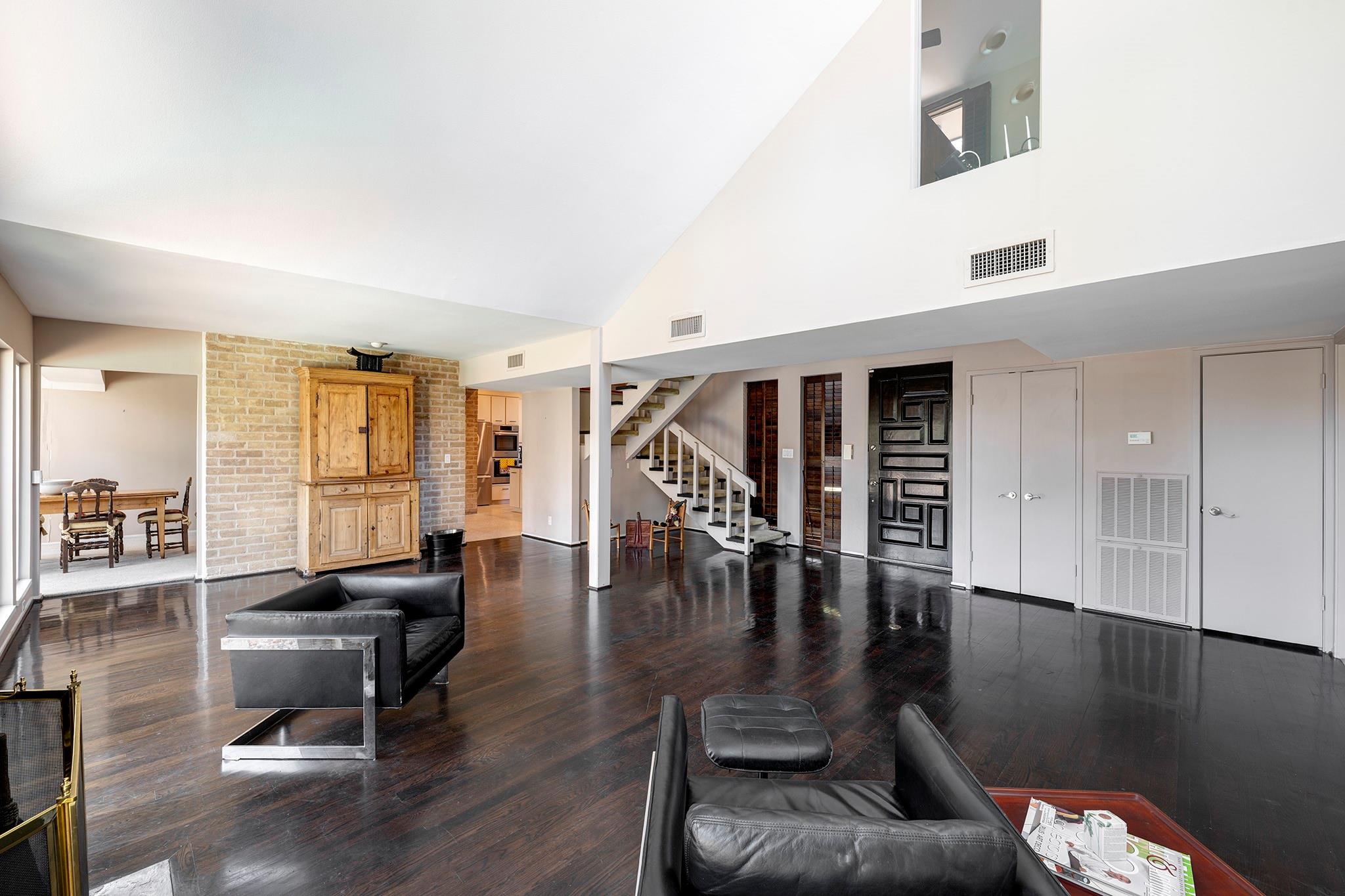 326 Tealwood Drive