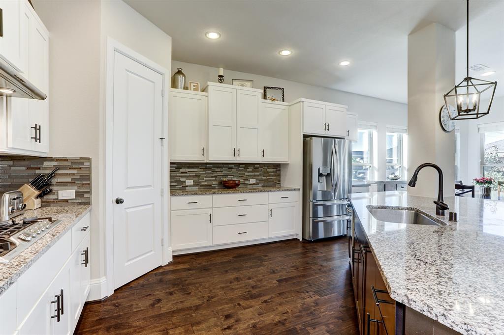10110 Da Vinci Court