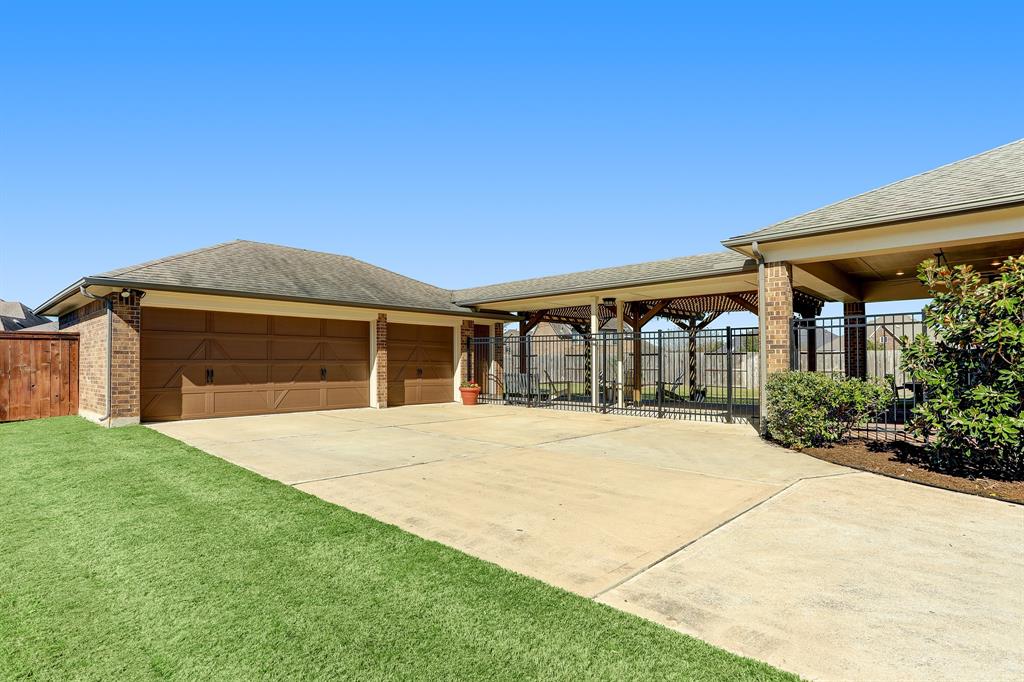 10110 Da Vinci Court