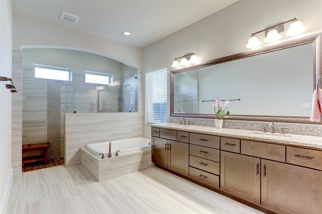 10110 Da Vinci Court