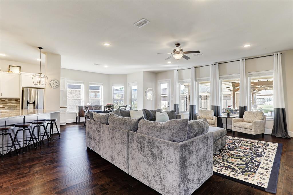 10110 Da Vinci Court