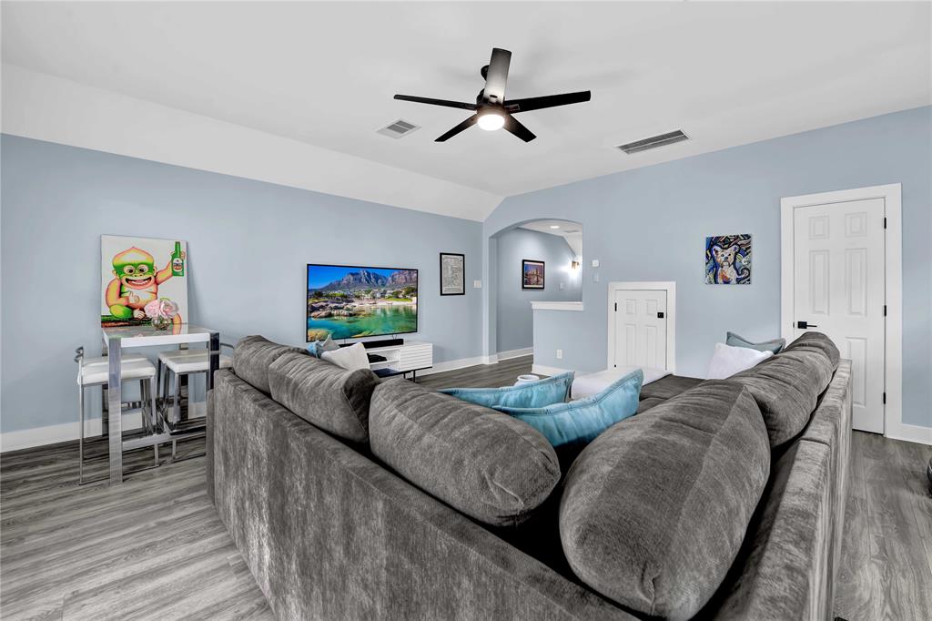 1216 Nelson Falls Lane