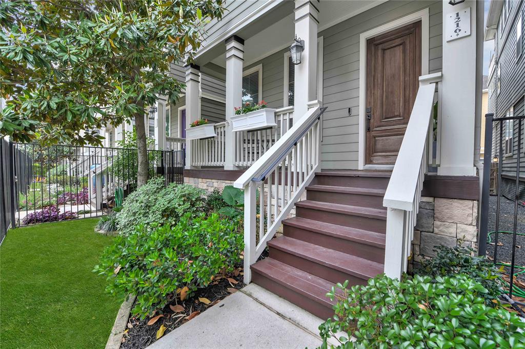 1216 Nelson Falls Lane