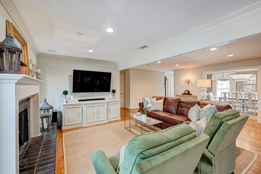 6236 Terwilliger Way