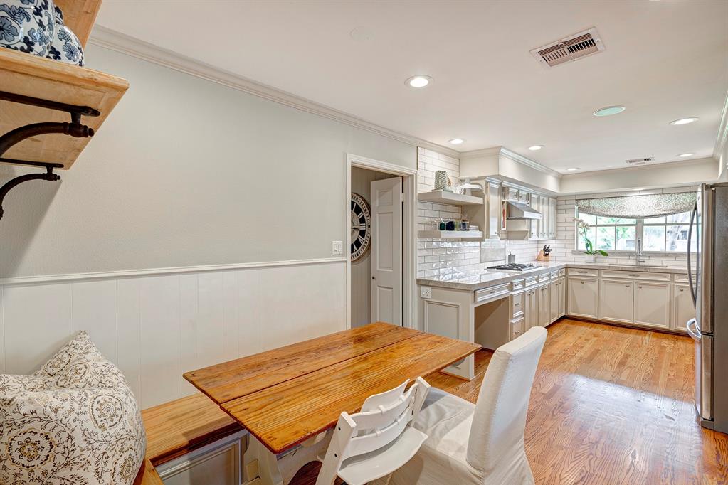 6236 Terwilliger Way