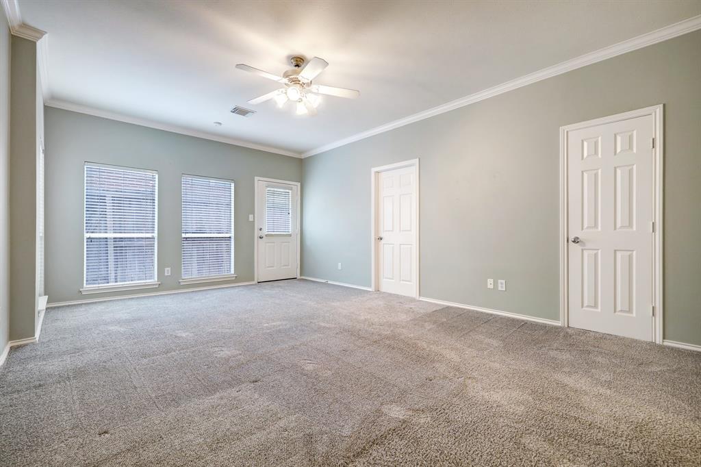 3046 S Heights Hollow Lane