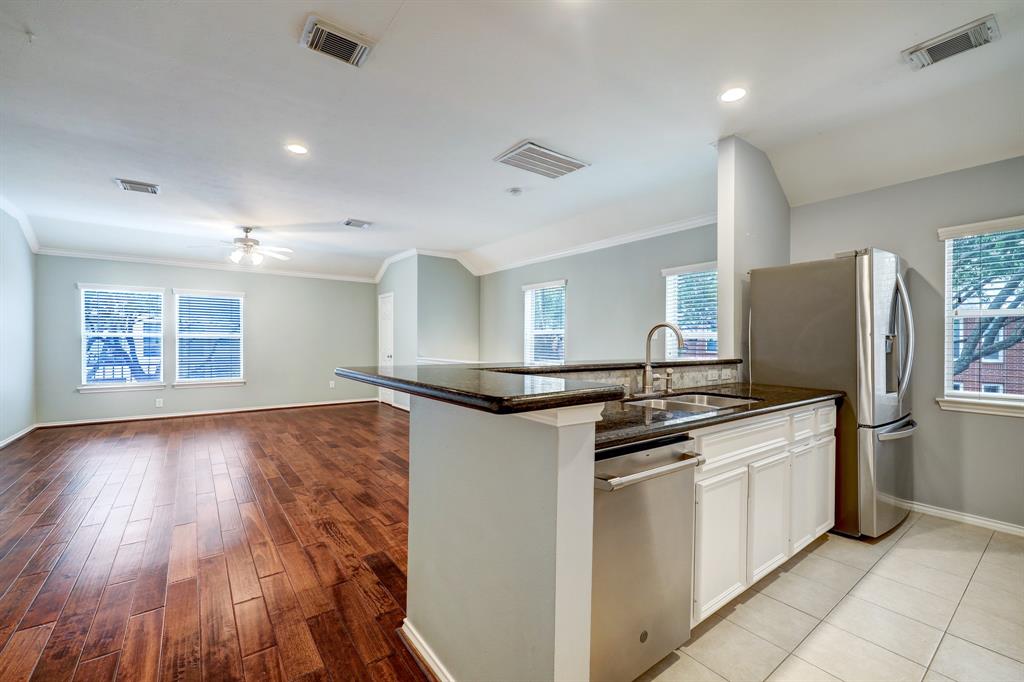 3046 S Heights Hollow Lane