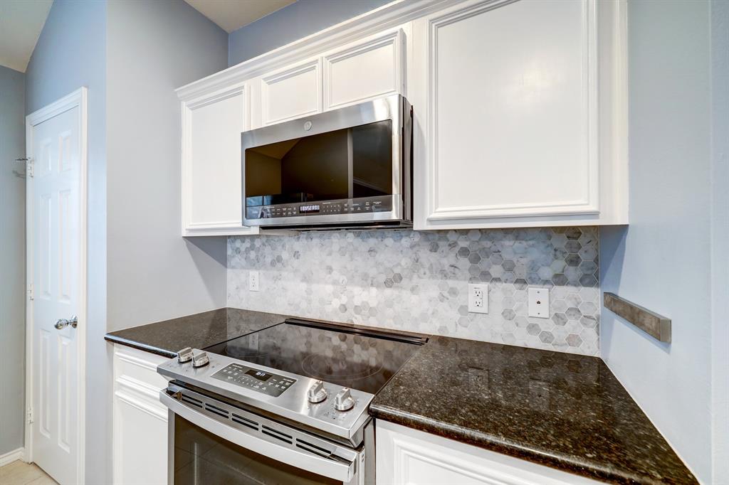 3046 S Heights Hollow Lane