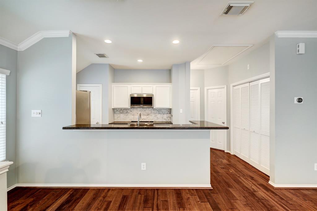 3046 S Heights Hollow Lane