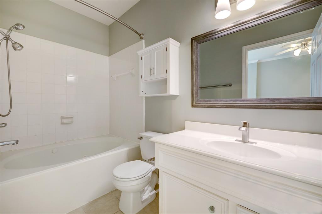 3046 S Heights Hollow Lane