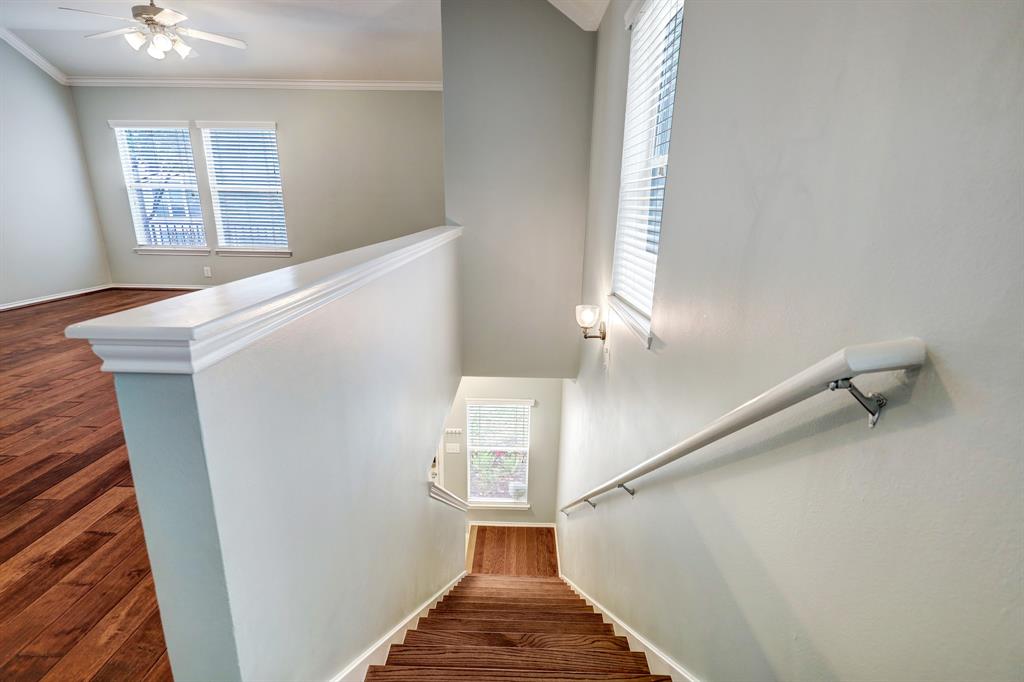 3046 S Heights Hollow Lane