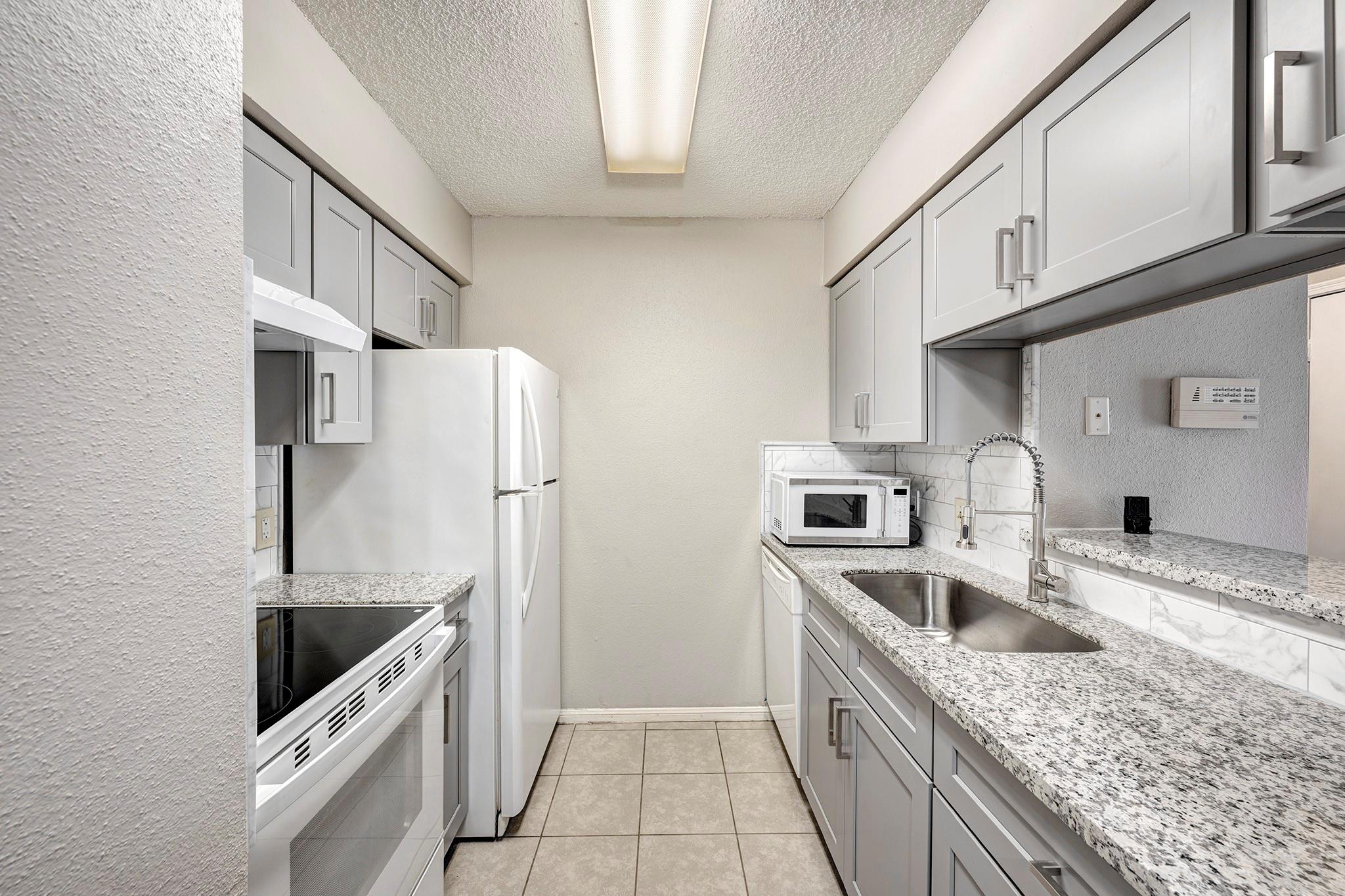 2120 El Paseo Street # 2407