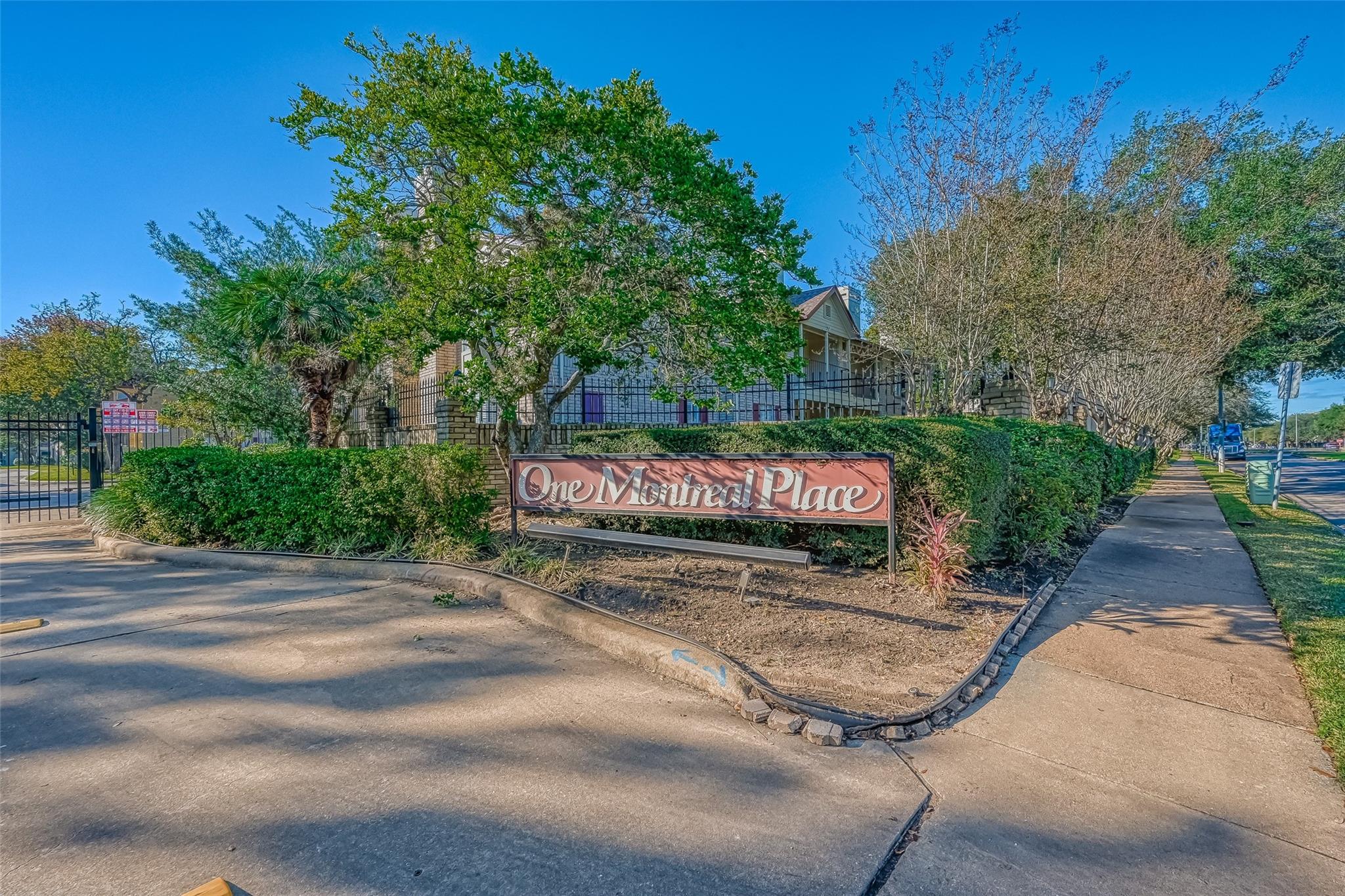 2120 El Paseo Street # 2407