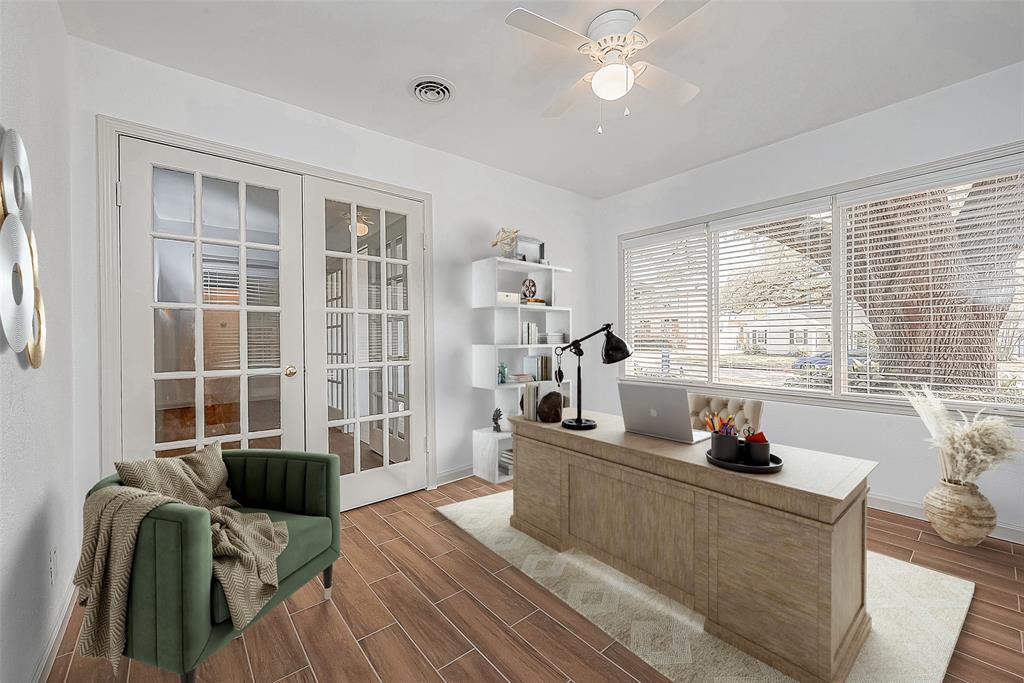 3306 Blue Bonnet Boulevard