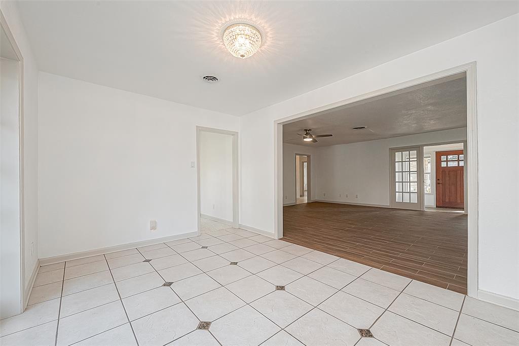 3306 Blue Bonnet Boulevard