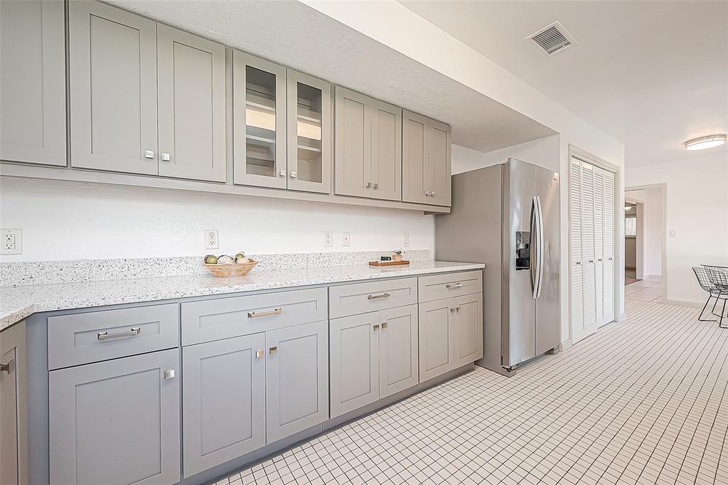 3306 Blue Bonnet Boulevard