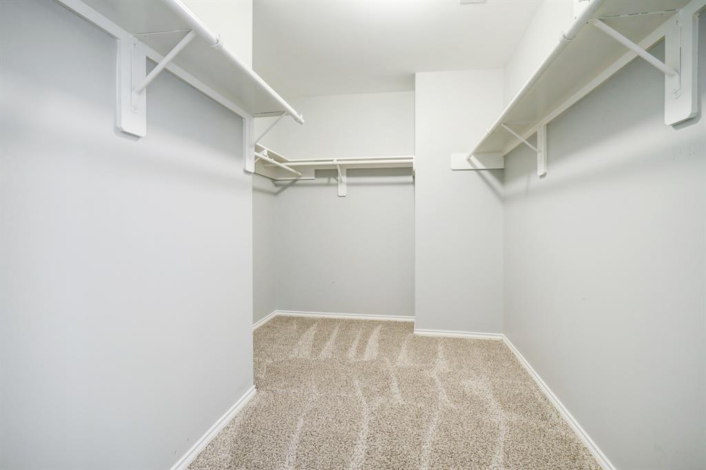 1207 Ennis Street