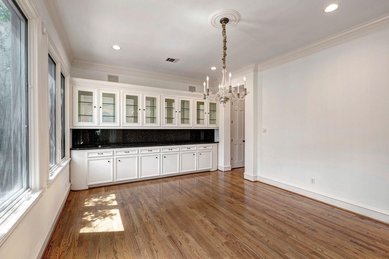 1221 Wynden Court