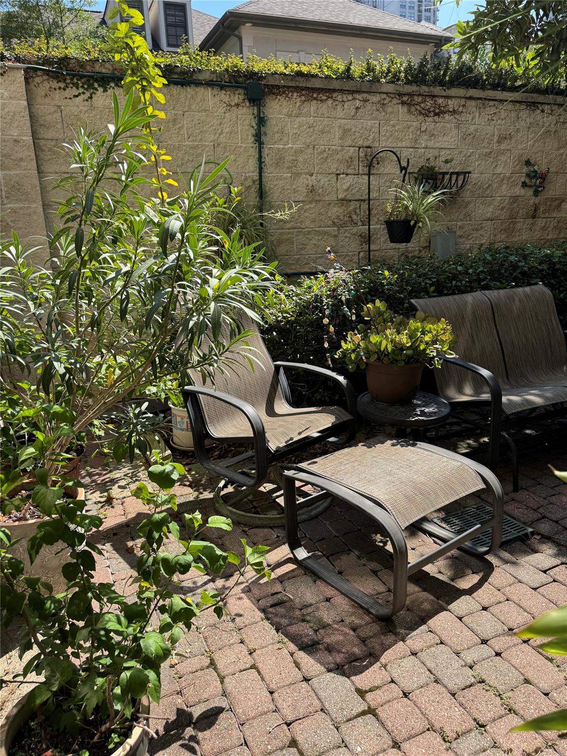 1221 Wynden Court