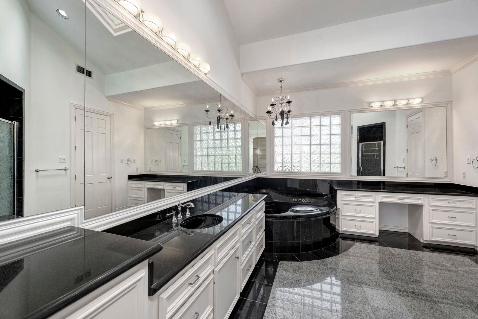 1221 Wynden Court