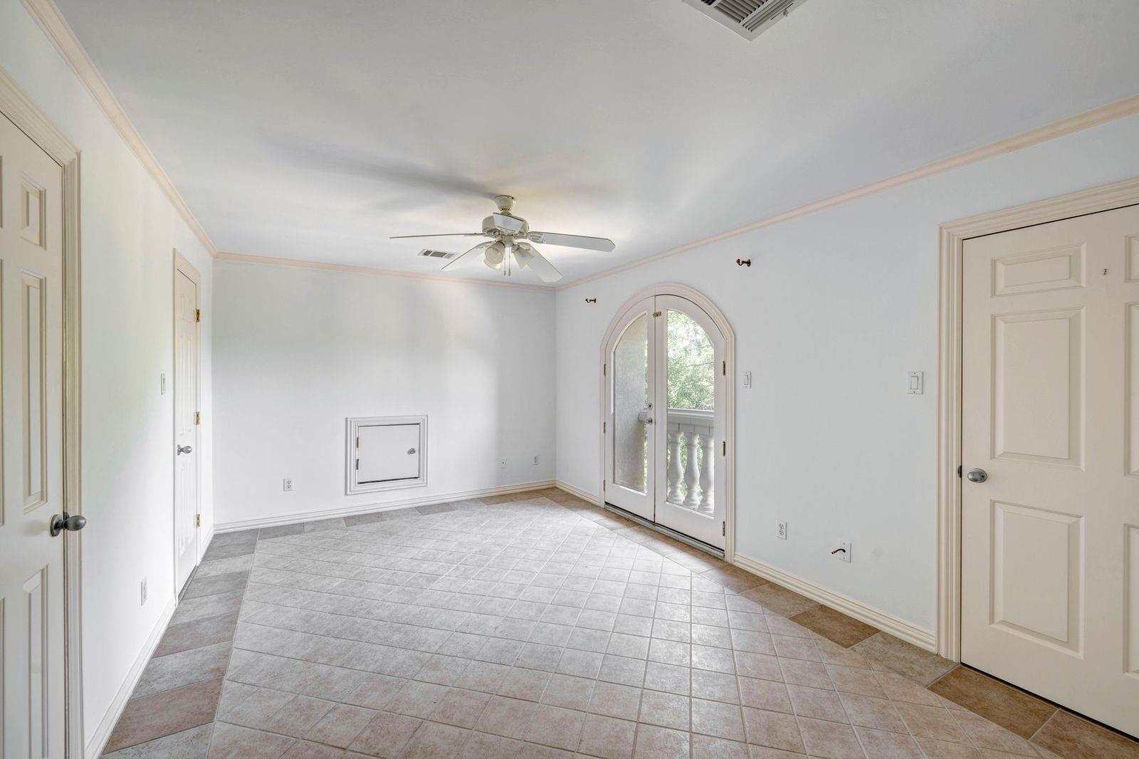 1221 Wynden Court