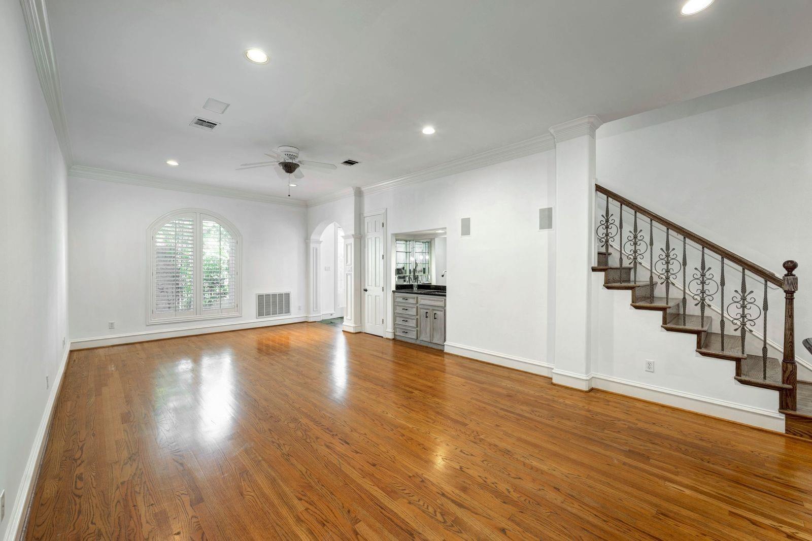 1221 Wynden Court