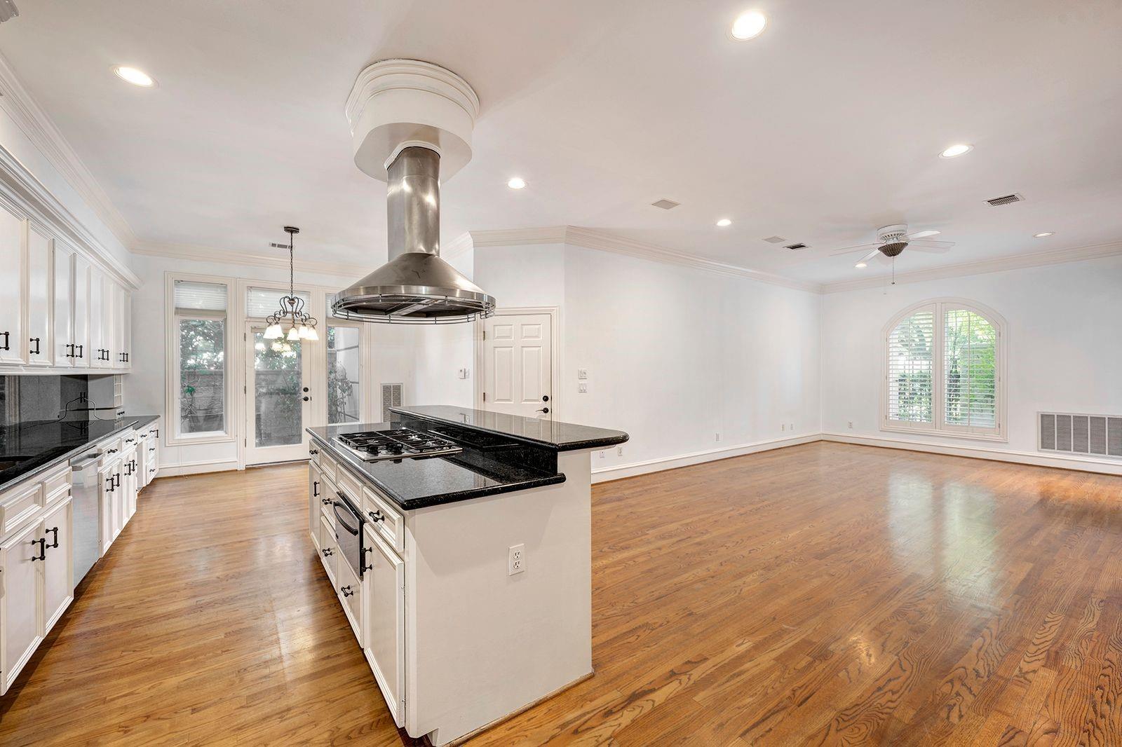 1221 Wynden Court