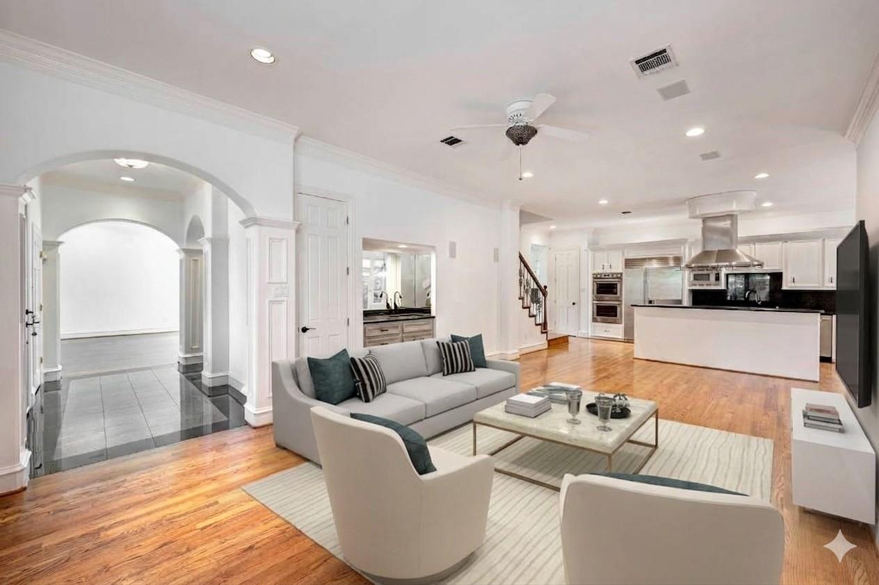 1221 Wynden Court