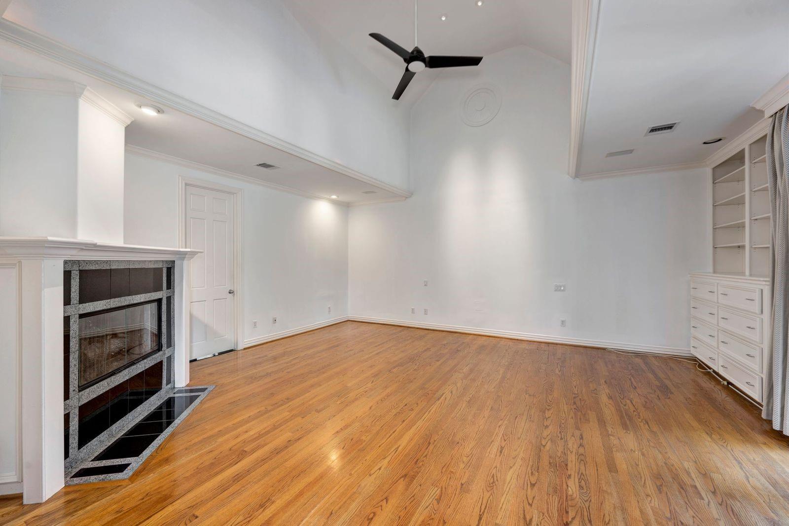 1221 Wynden Court
