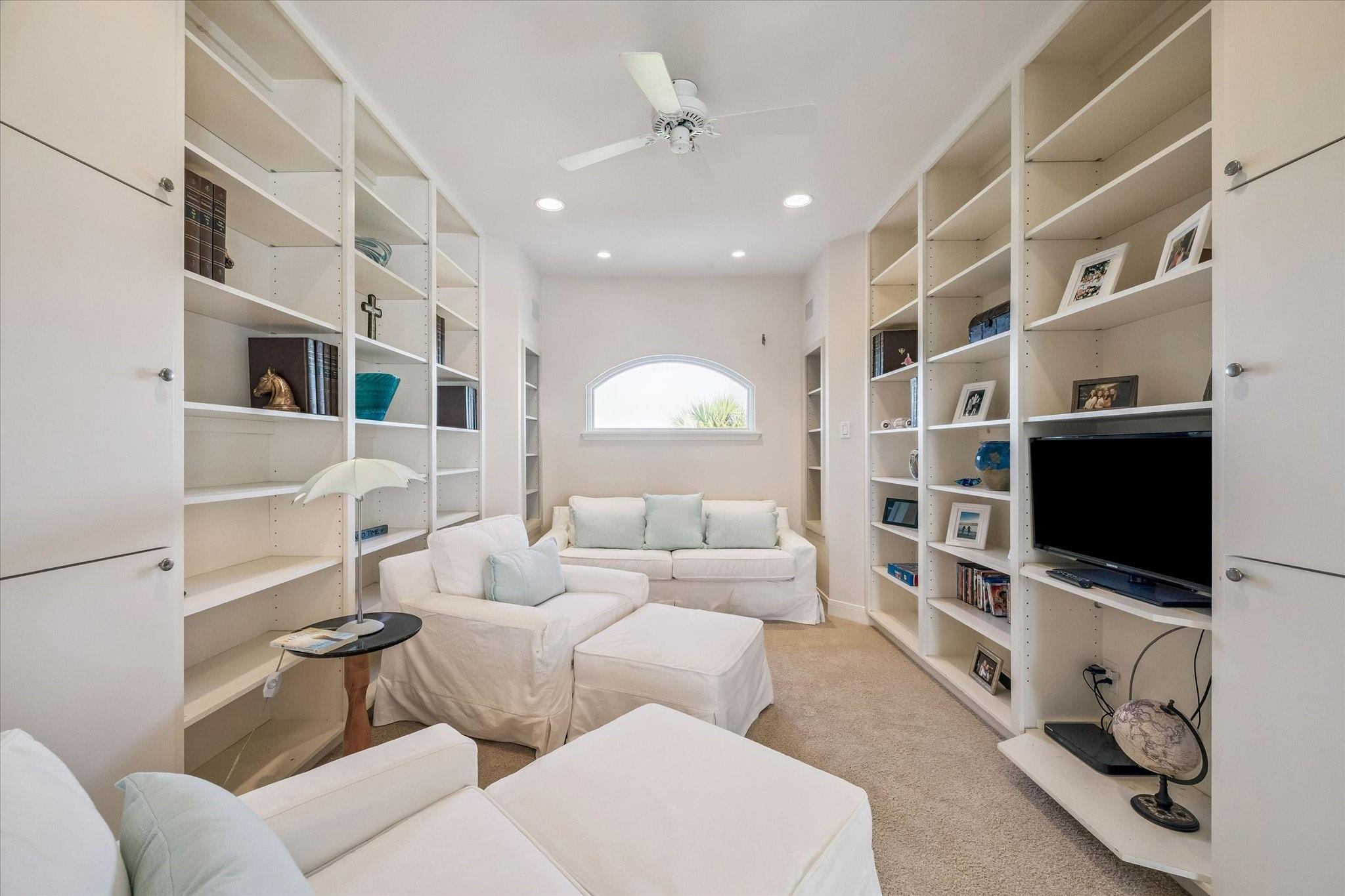 13243 Binnacle Way